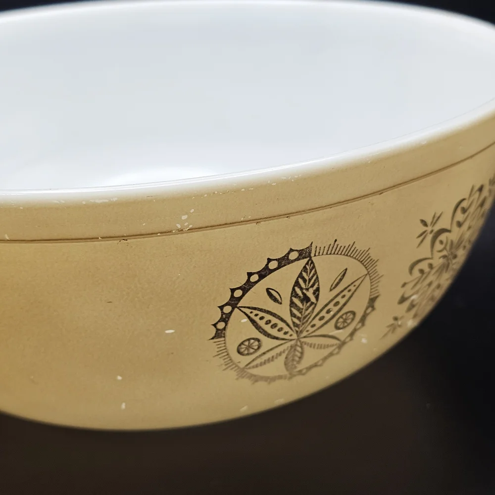 Vintage Pyrex 4 Qt. Tan Gold Hex Signs Promotional Mixing Bowl 1960s Beige 404 - Picture 5 of 14